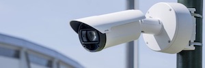 Axis Q1809-LE: cámara todo en uno de 41 MP para vigilancia a gran distancia